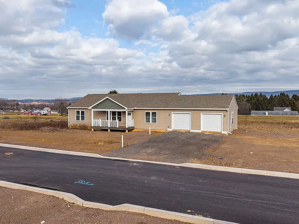3 bed, 1760 sqft, $3,400 — Photo 1