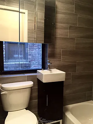 Rented by City Connections Realty | media 5