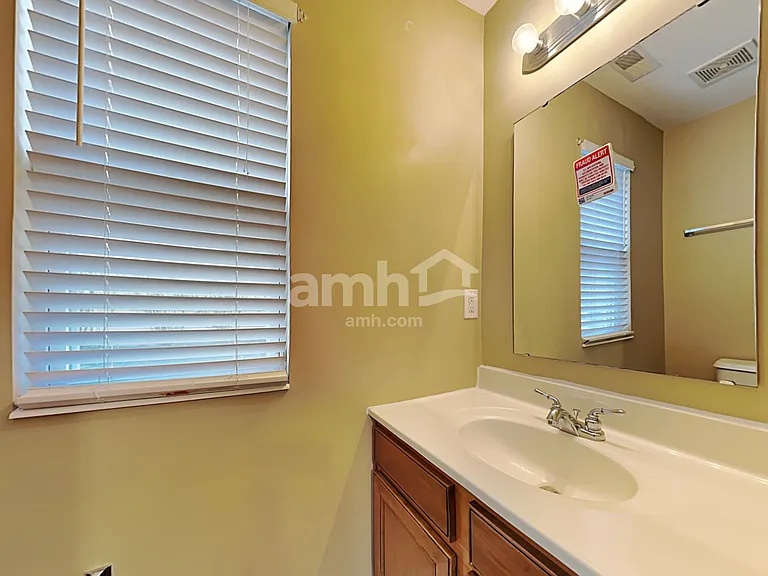 6580 Riverview Ave — Photo 9