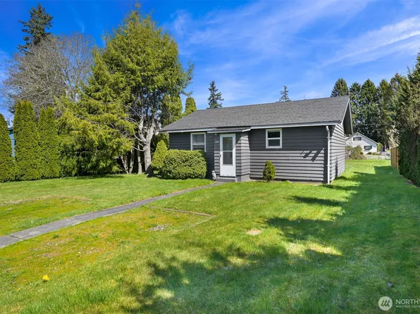 1056 Harrison Avenue, Blaine, WA 98230