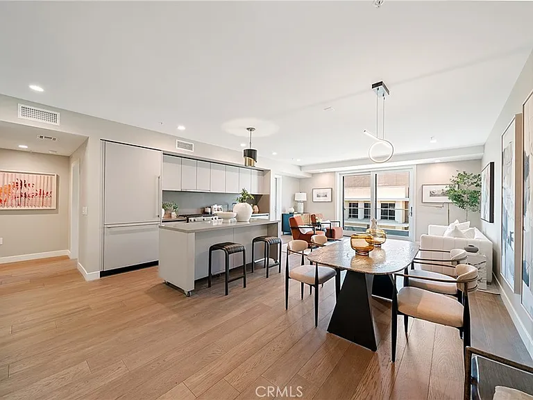 39 S Los Robles Ave #6010 — Photo 8