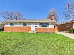 3028 Woodgrove Dr, Grove City, OH 43123