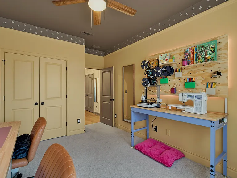 1517 Irving Hill Dr — Photo 21
