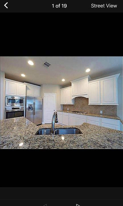 1st image of 27946 Castle Park Ln