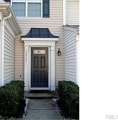 7711 Tanby Ct — Photo 2