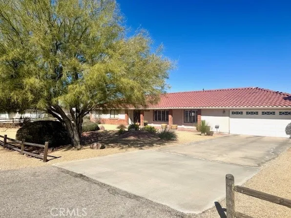 19240 Tonkawan Rd, Apple Valley, CA 92307