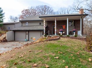 13310 Clementine Rd, Smithville, MO 64089
