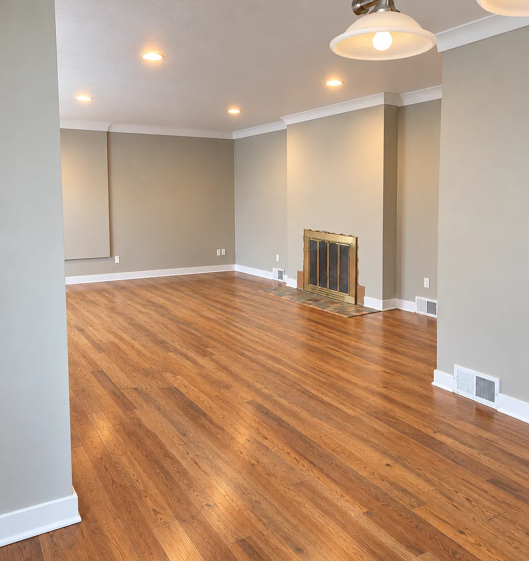 4 bed, 2200 sqft, $2,195 — Photo 2