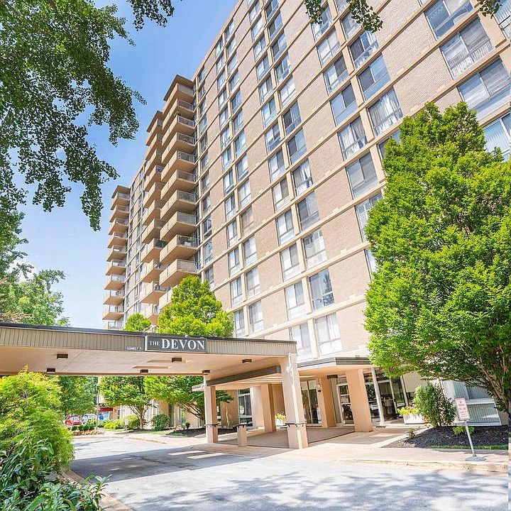 1st image of 2401 Pennsylvania Ave APT 202