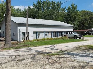 103 Black Oak Ln, Crescent City, IL 60928