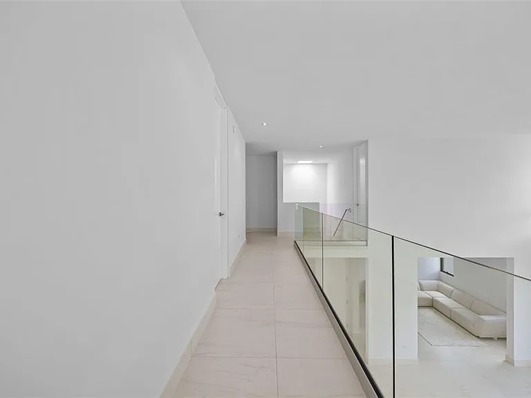 135 Salonga St — Photo 28