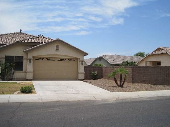 2nd image of 44255 W Sedona Trl