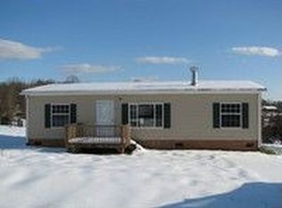 8590 Hollywood Dr, Connellys Springs, NC 28612