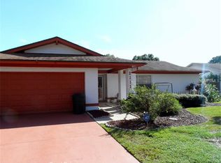 2111 Flamingo Pl, Safety Harbor, FL 34695