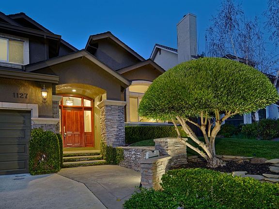 2nd image of 1127 Kendal Ct