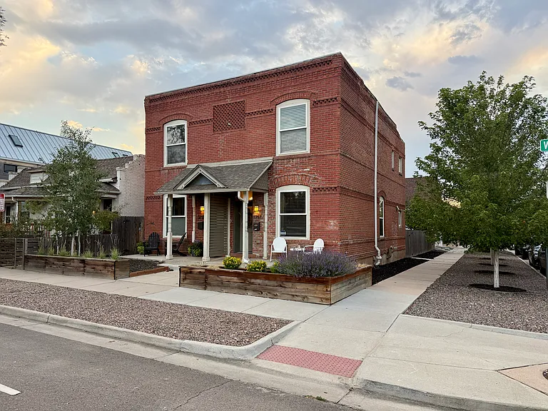 3257 N Williams St — Photo 2