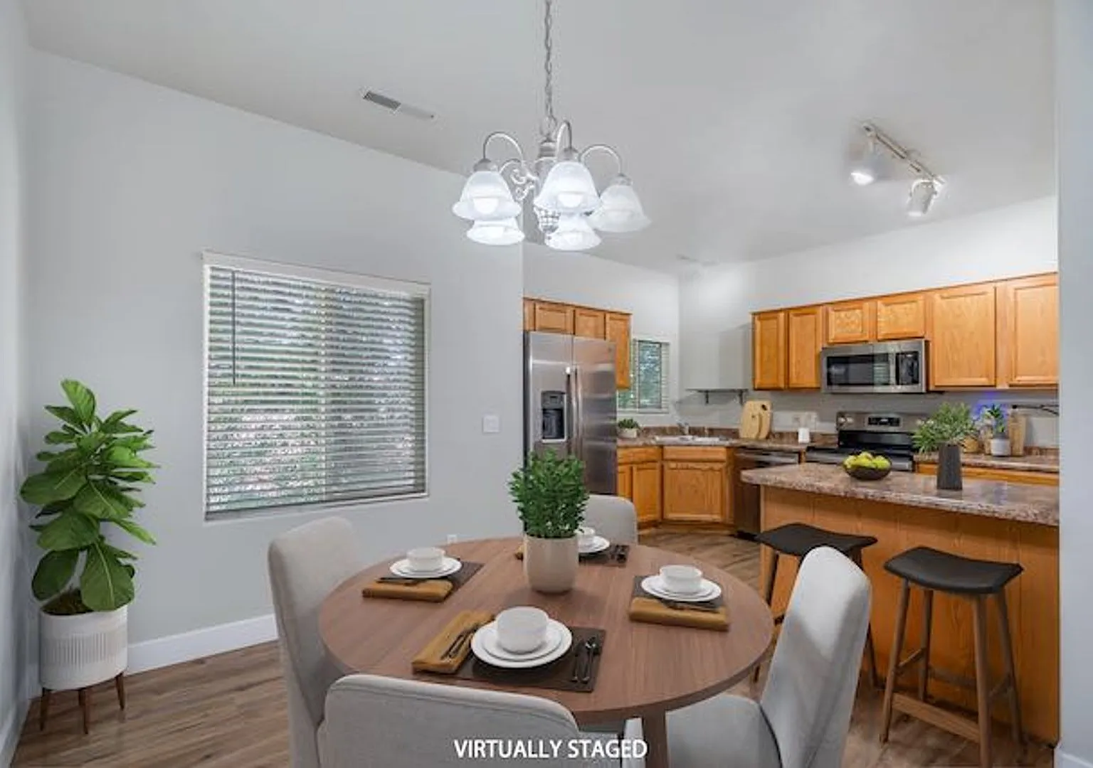Valley View Condos — Photo 2