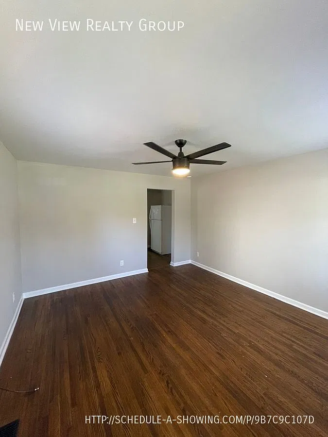 1 bed, 700 sqft, $1,100 — Photo 3