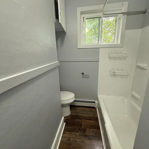 472 Burgess St #2 — Photo 4