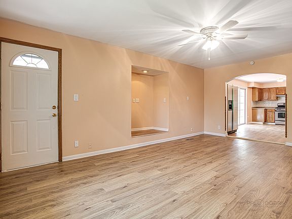 5th image of 1155 Chippewa Cir