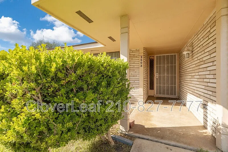 4 bed, 2.5 bath, 2124 sqft, $2,397 — Photo 4