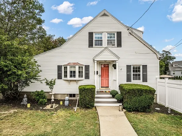 624 Randolph Ave, Milton, MA 02186