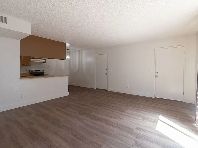 2020-2030 Fulkerth Rd — Photo 5