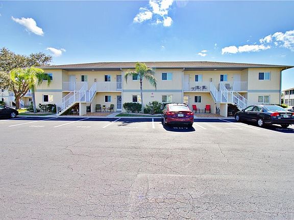 3rd image of 12538 SW Kingsway Cir APT 503
