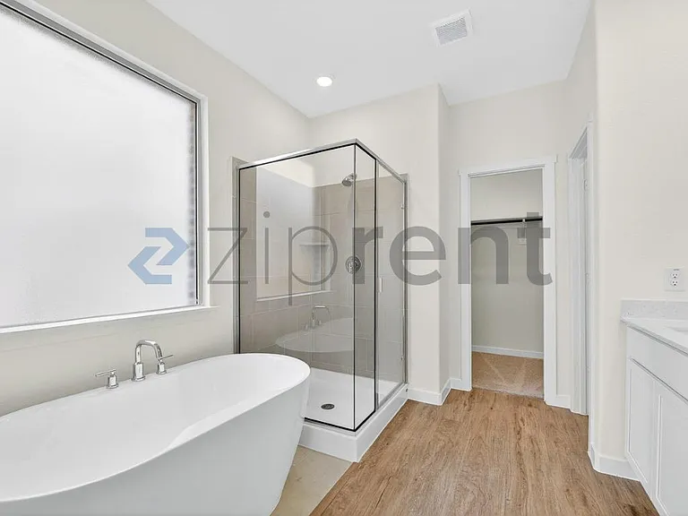 724 Demelza Dr — Photo 16