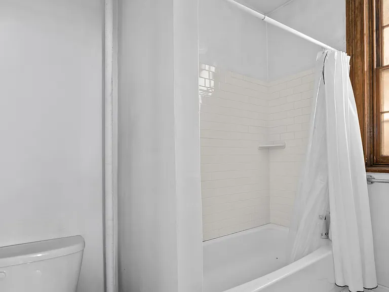147 Sullivan St #2A — Photo 9