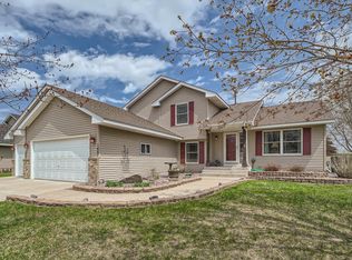 1467 Wood Duck Rd, Waconia, MN 55387