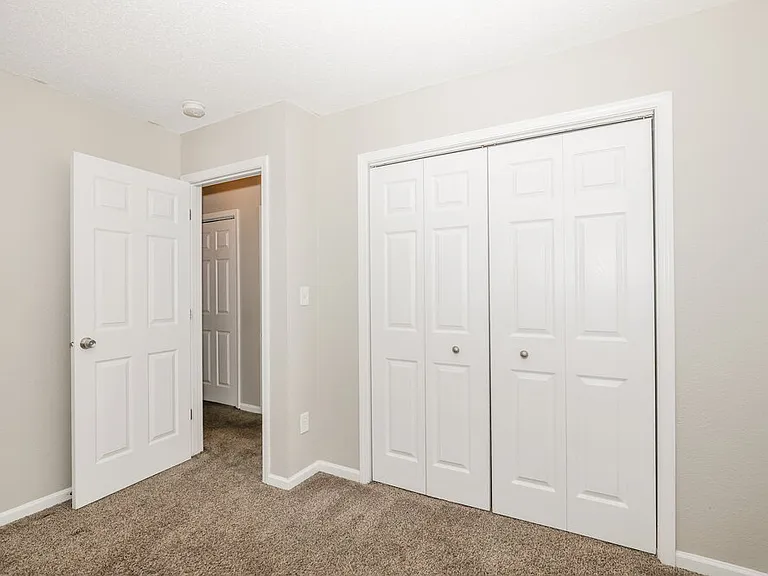 8020 Lake Tree Cir — Photo 13