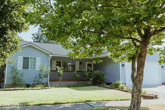 1st image of 850 E Trinity Ct