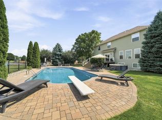 179 Palomino Ln, Valparaiso, IN 46383
