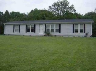 9074 Timberwood Dr, Martinsville, IN 46151