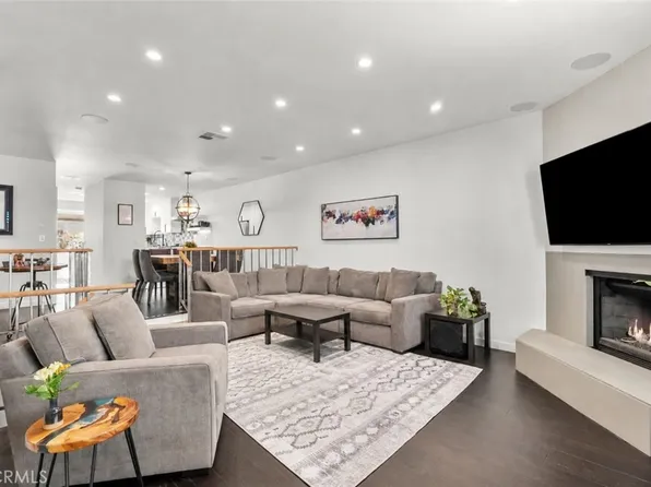 10229 Variel Ave Unit 12, Chatsworth, CA 91311