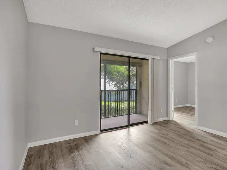 9413 Boca Cove Cir — Photo 30