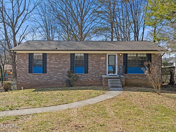 2nd image of 7129 Hurst Ln