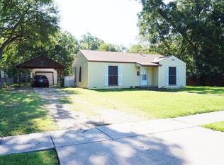 1818 Keneipp Rd, Carrollton, TX 75006