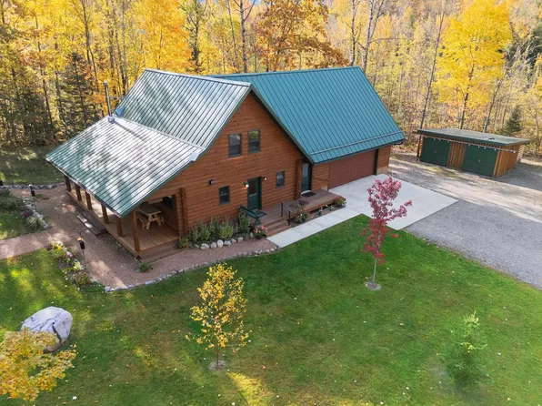 W1376 Hannahs Ln, White Lake, WI 54491