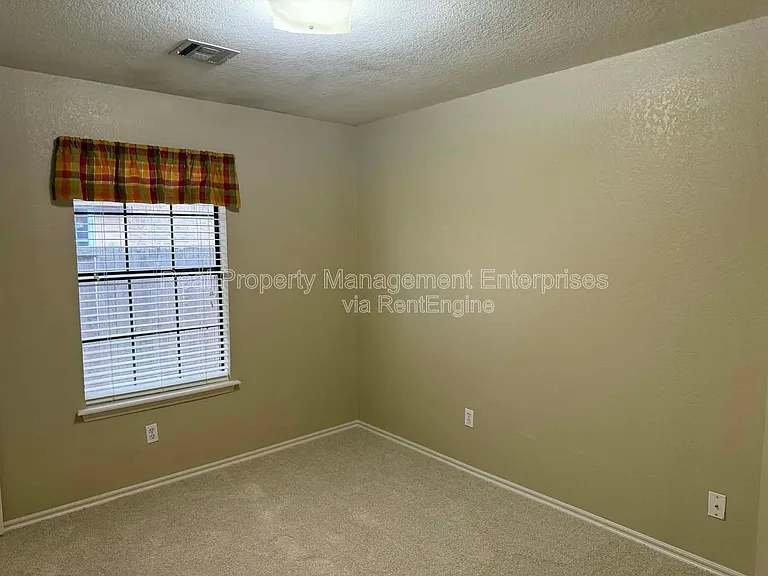 4101 Heritage Place Dr — Photo 22