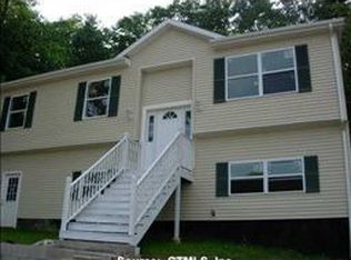 229 Palmer St, Norwich, CT 06360