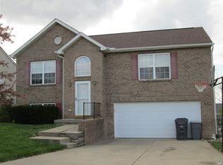 2999 Laura Lee Ln, Hebron, KY 41048