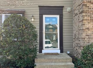 7977 Tyson Oaks Cir, Vienna, VA 22182