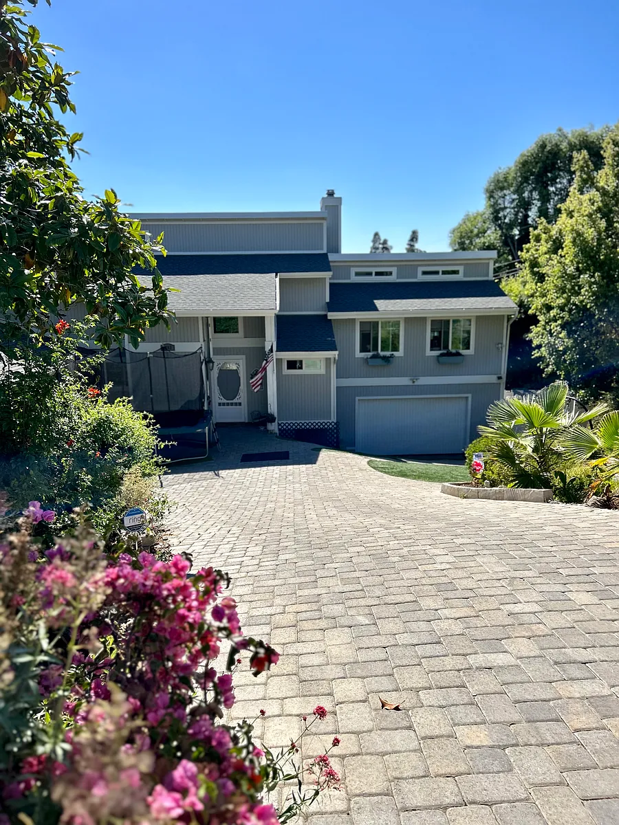 Building Photo - 1263 Alta Vista Dr
