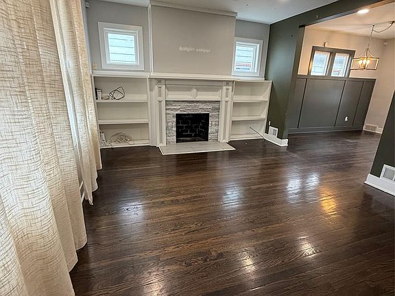 2nd image of 16555 Lawton St