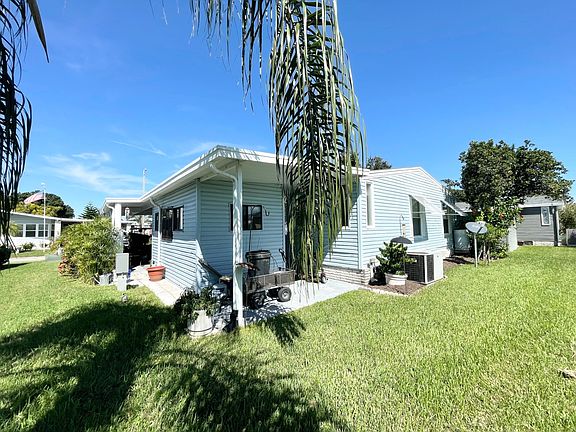 5th image of 477 Lake Cir
