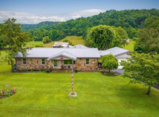 1653 Lester Flatt Rd, Sparta, TN 38583