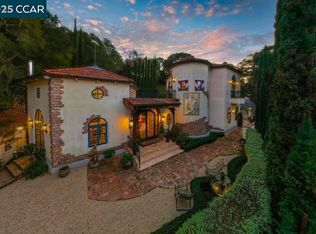 24 Moraga Via, Orinda, CA