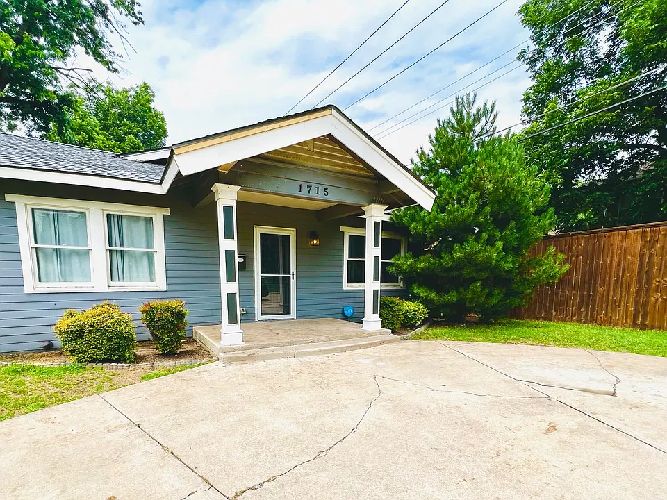 1715 N Kentucky Ave
